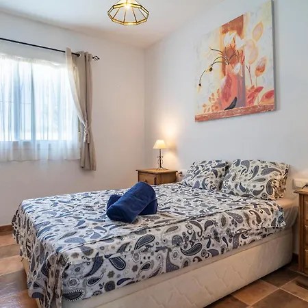 Lovely In Chiclana De La Fronter With Wifi Holiday home
